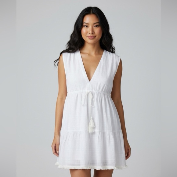 Amazon Other - Amazon White Swim Coverup Lightweight and Stylish